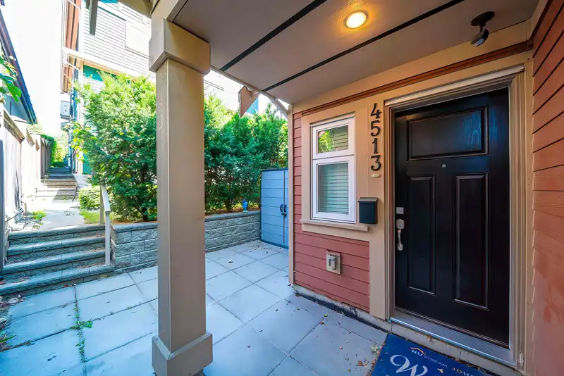 4513 NANAIMO STREET - photo 1 of 1