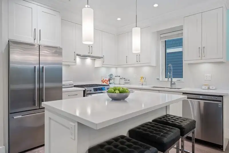 5681 KILLARNEY STREET - photo 4 of 34