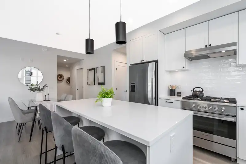 111 2425 166 STREET - photo 2 of 37