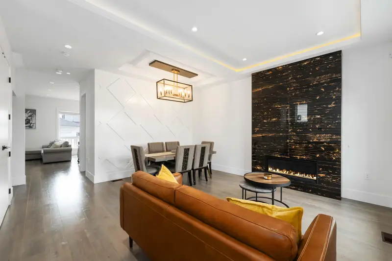 7065 194A STREET - photo 2 of 19