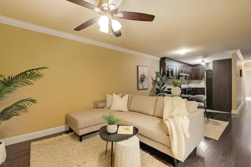 2 319 HIGHLAND WAY - photo 4 of 21