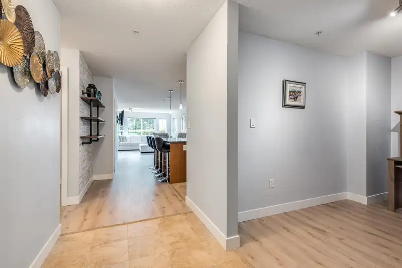 129 19673 MEADOW GARDENS WAY - photo 3 of 36