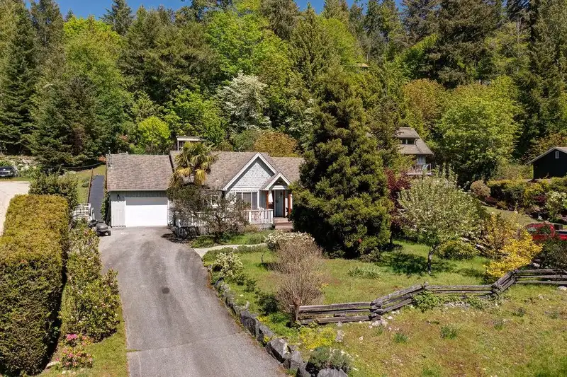 4717 SINCLAIR BAY ROAD - photo 2 of 33