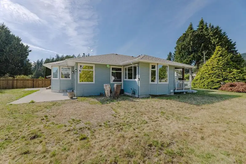 1551 ISLANDVIEW DRIVE - photo 2 of 31