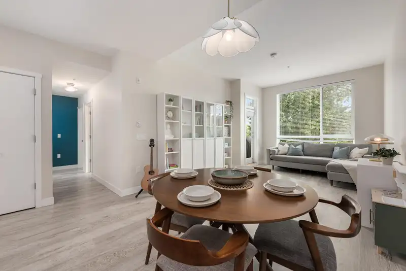 410 2160 GRANT AVENUE - photo 1 of 32