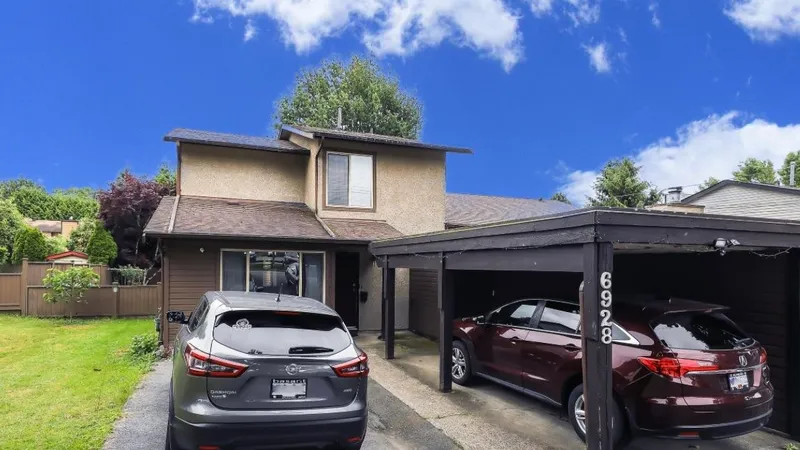 6928 134 STREET - photo 1 of 21