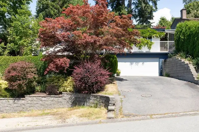 10641 WESTSIDE DRIVE - photo 1 of 22