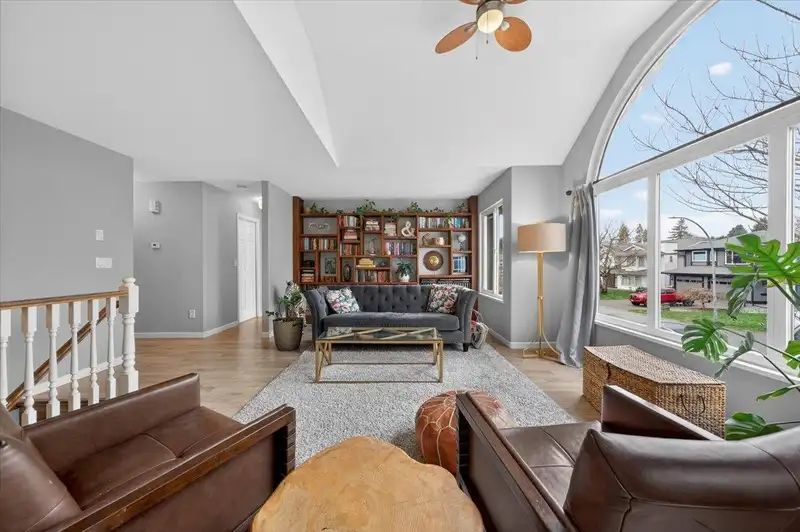 1736 PEKRUL PLACE - photo 4 of 33