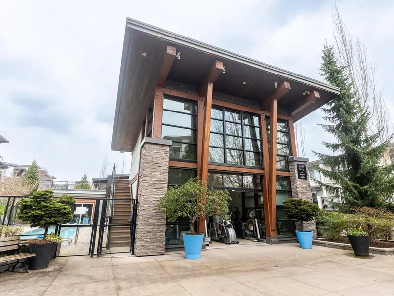 211 6688 120 STREET - photo 1 of 25