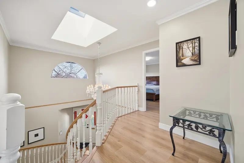 12268 IMPERIAL DRIVE - photo 4 of 25