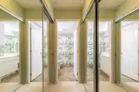 302 33280 E BOURQUIN CRESCENT - thumbnail 22