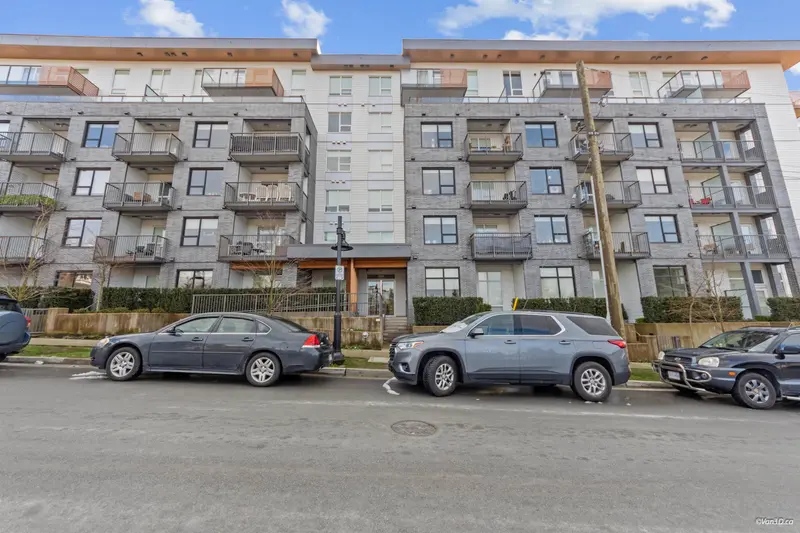 610 648 LEA AVENUE - photo 2 of 25