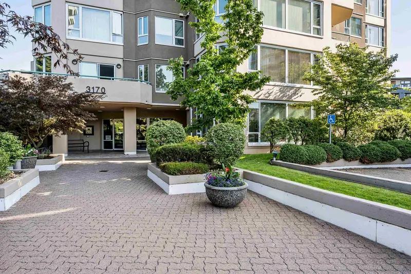 802 3170 GLADWIN ROAD - photo 1 of 25