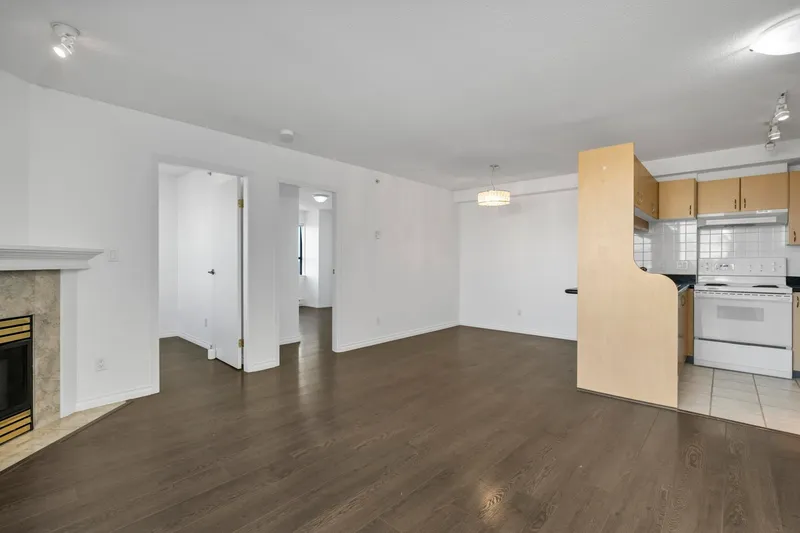 1106 6611 COONEY ROAD - photo 1 of 17