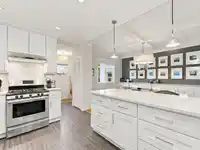 431 E 23RD AVENUE - thumbnail 5
