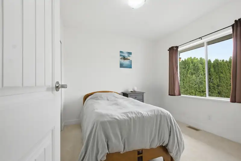 7209 ELWELL STREET - photo 4 of 30