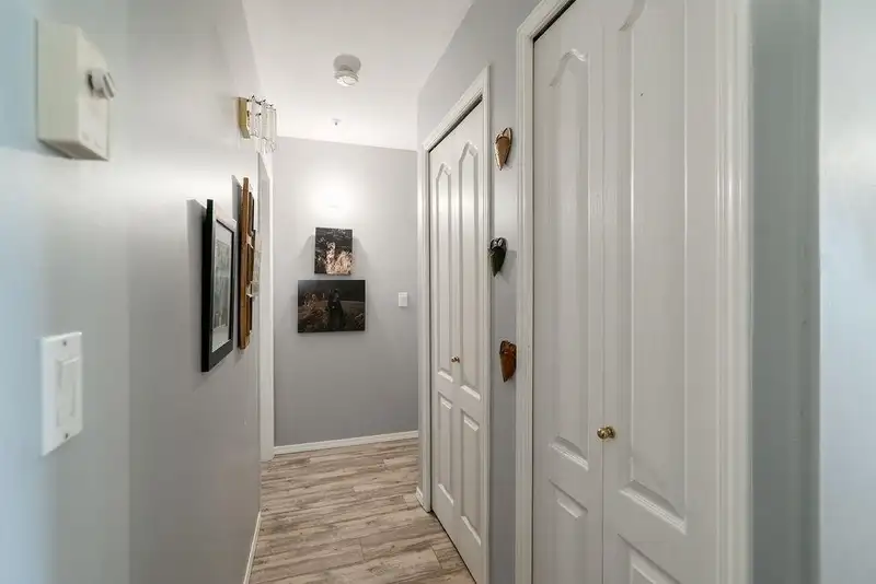 203 19130 FORD ROAD - photo 3 of 40