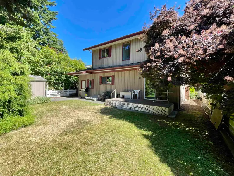 1421 129A STREET - photo 2 of 28