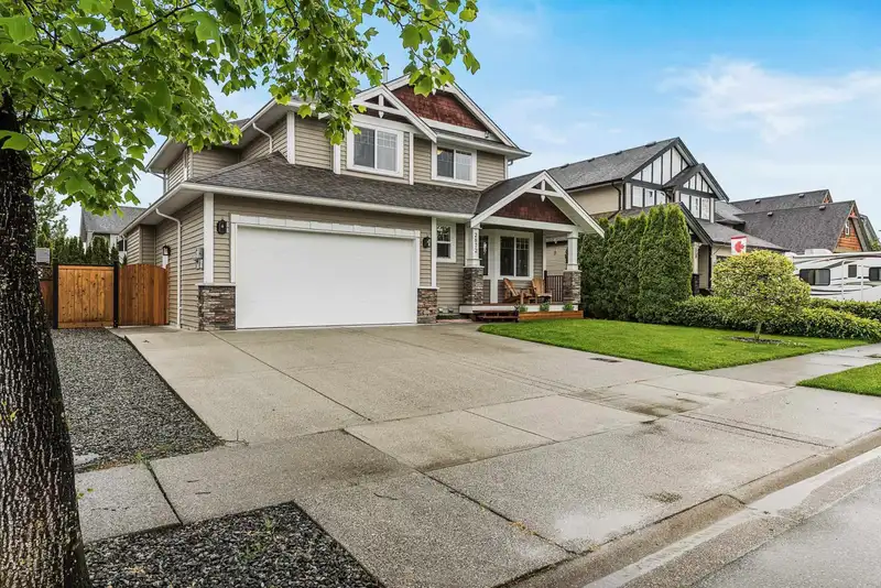 2872 CAMBIE STREET - photo 4 of 38