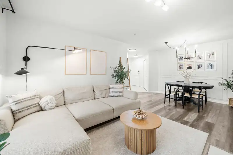 118 5900 DOVER CRESCENT - photo 1 of 38