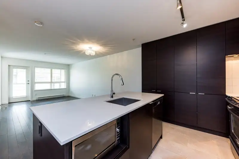302 1677 LLOYD AVENUE - photo 1 of 33