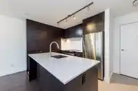 302 1677 LLOYD AVENUE - thumbnail 6