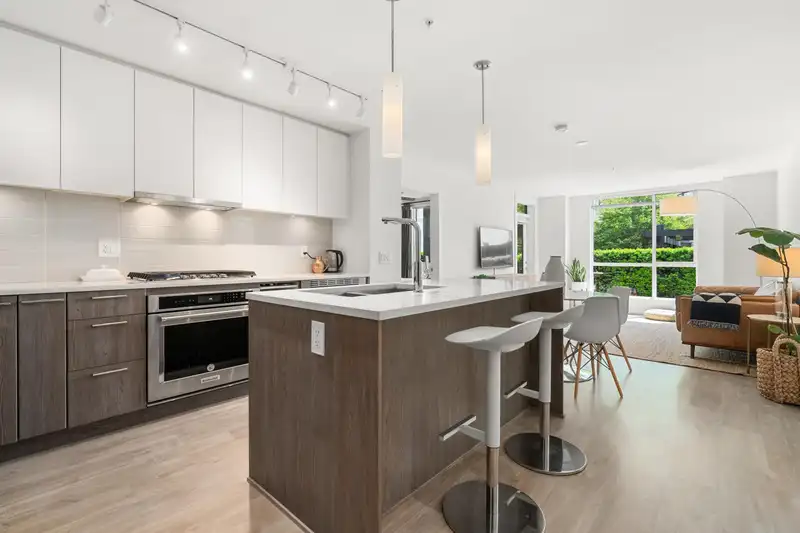 G5 625 E 3RD STREET - photo 4 of 27
