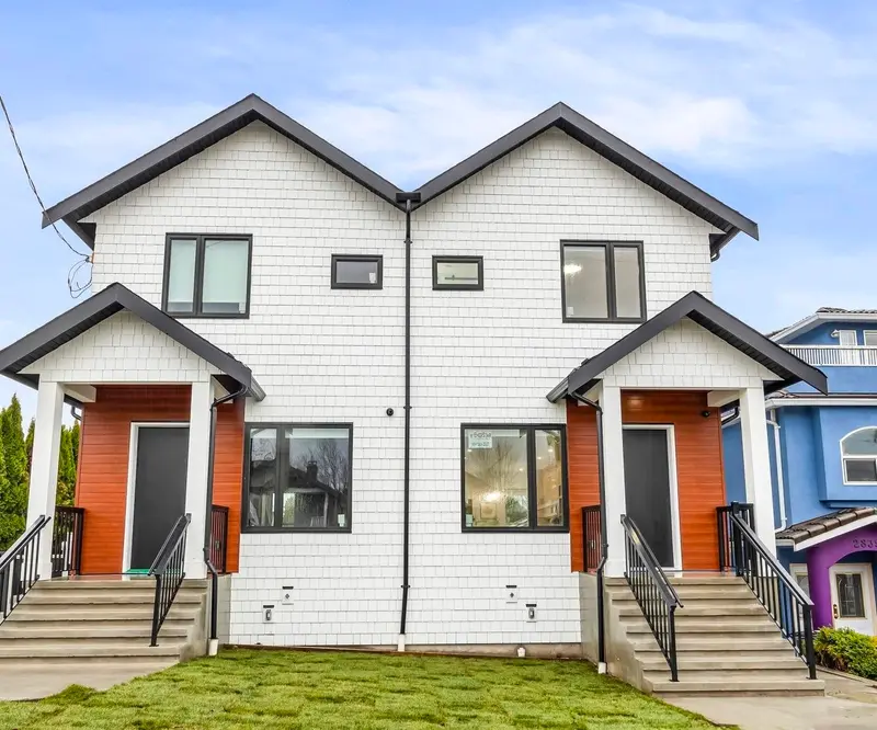 2827 DUNDAS STREET - photo 1 of 1