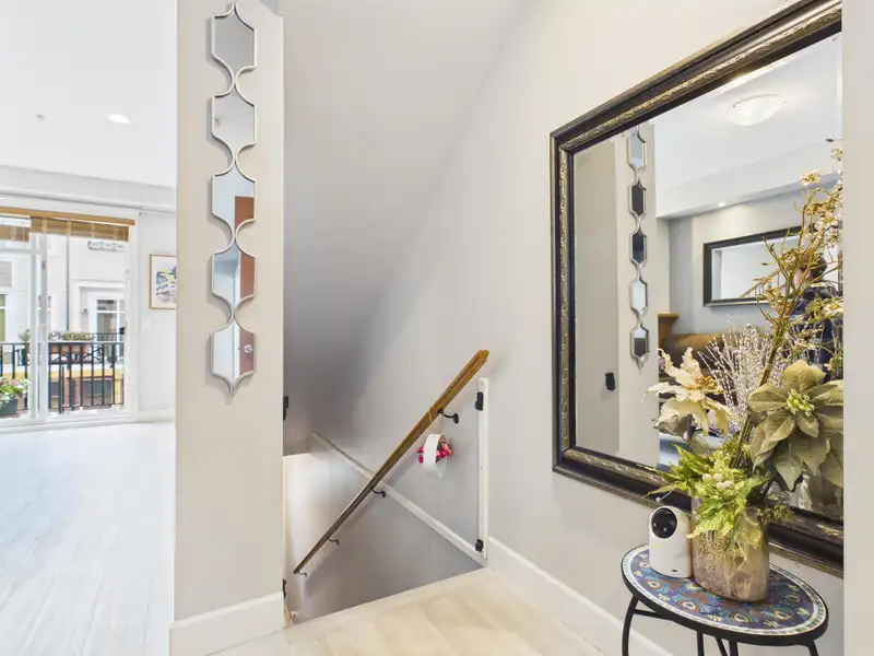 21 20738 84 AVENUE - photo 3 of 33