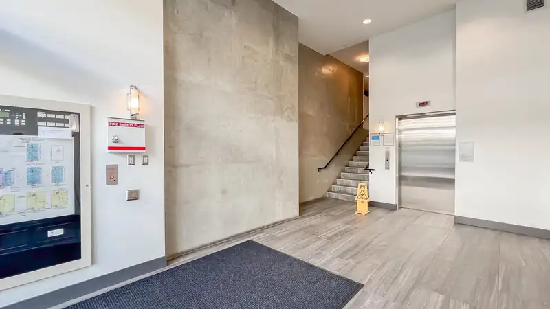 202 2858 W 4TH AVENUE - photo 2 of 21