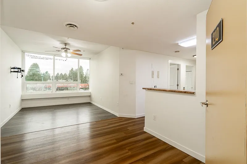 210 9278 120 - photo 1 of 25