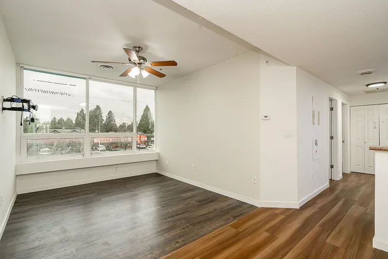 210 9278 120 - photo 2 of 25