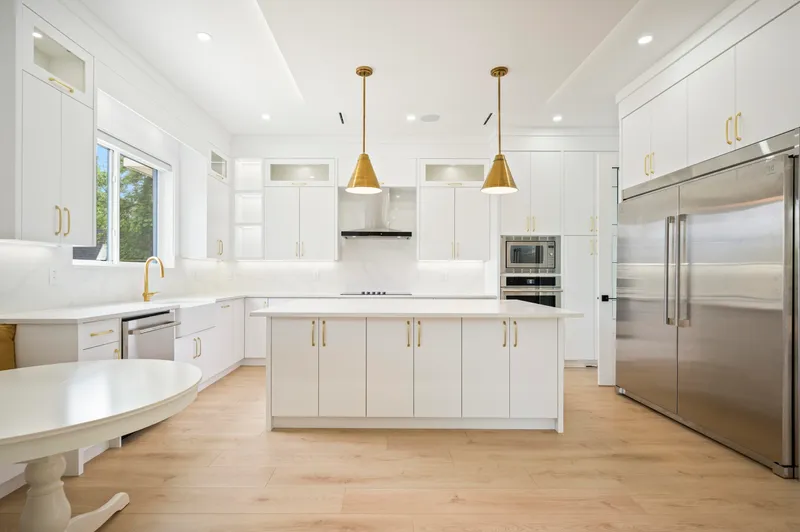 10116 172A STREET - photo 3 of 25