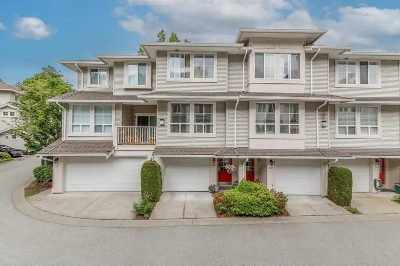 46 14952 58 AVENUE - photo 1 of 28