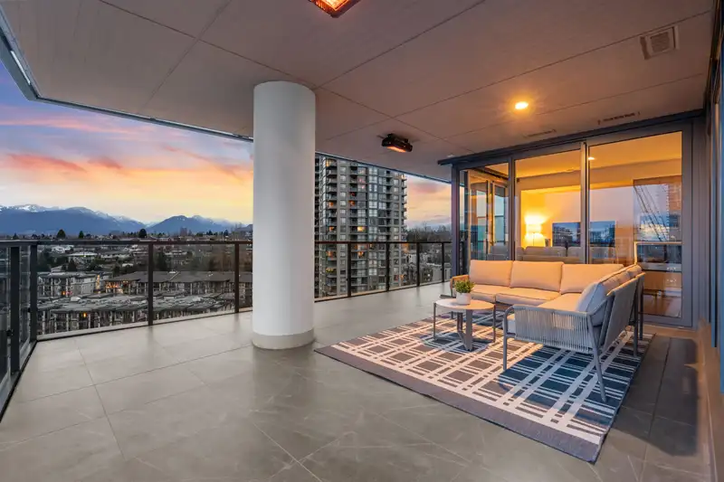 1304 4890 LOUGHEED HIGHWAY - photo 1 of 36