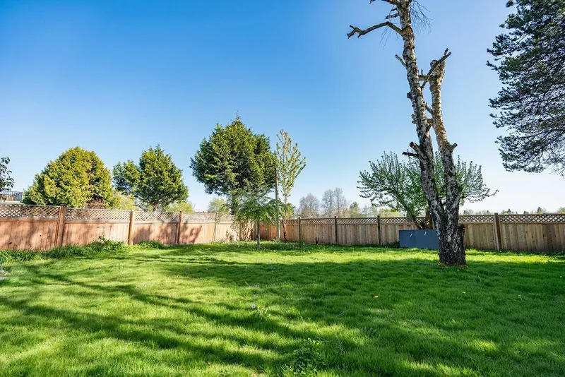 10280 AMETHYST AVENUE - photo 2 of 17