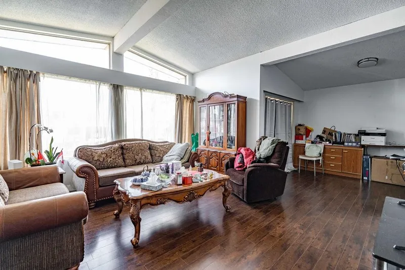 10280 AMETHYST AVENUE - photo 4 of 17