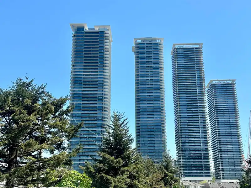 3506 4730 LOUGHEED HIGHWAY - photo 1 of 40