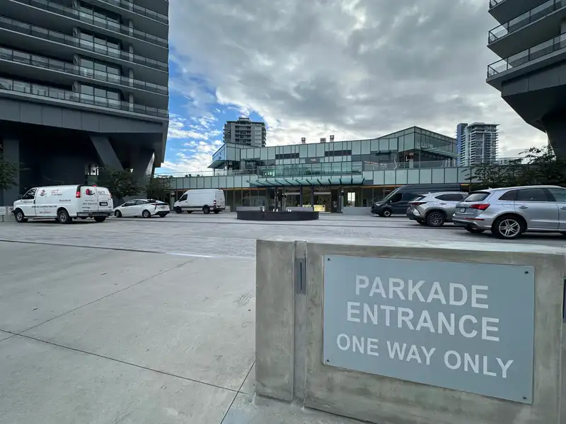 3506 4730 LOUGHEED HIGHWAY - photo 3 of 40