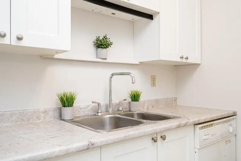 106 33956 ESSENDENE AVENUE - photo 2 of 25