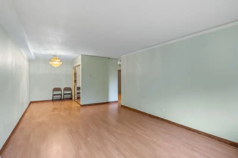 105 1825 W 8TH AVENUE - photo 4 of 25