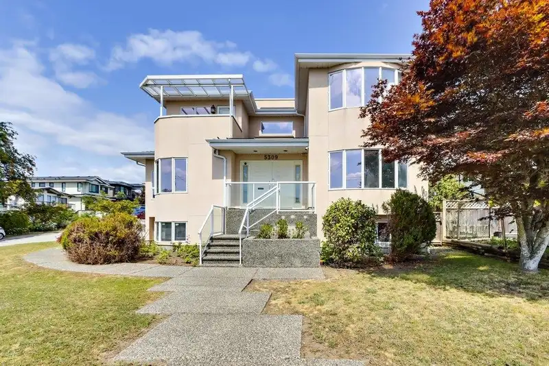 5309 DUNDAS STREET - photo 1 of 33