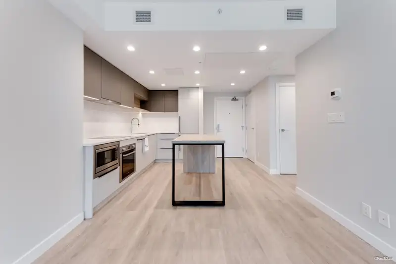 1008 567 EMERSON STREET - photo 2 of 40