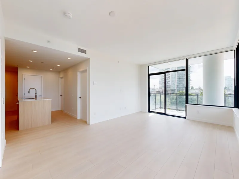 902 626 CLAREMONT STREET - photo 3 of 25