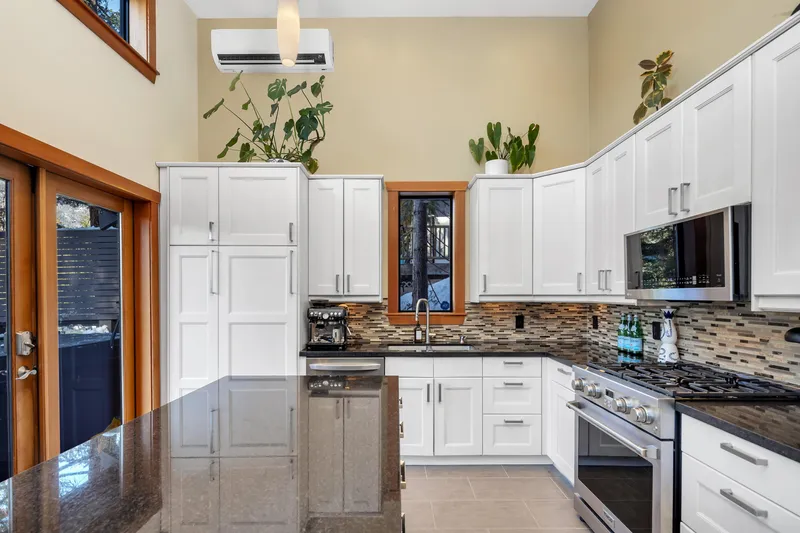 2286 BRANDYWINE WAY - photo 4 of 25