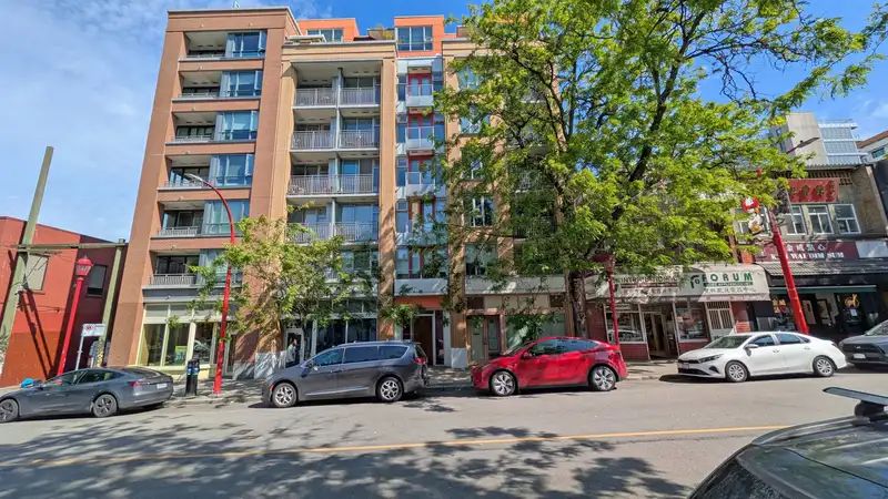 201 231 E PENDER STREET - photo 1 of 19