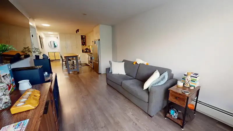 201 231 E PENDER STREET - photo 3 of 19