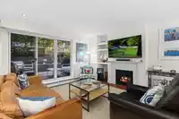 105 1125 GILFORD STREET - thumbnail 2