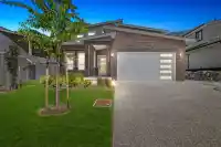50986 SOPHIE CRESCENT - thumbnail 1