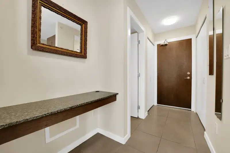 2502 4888 BRENTWOOD DRIVE - photo 2 of 30